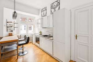 Bezugsfrei, vollmöbliert und smart ausgestattet - stilvolle Altbauwohnung nahe der TU Berlin – Die vollständige Adresse der Immobilie erhältst du vom Anbieter., 10587 Charlottenburg, Berlin – Vorschaubild 4