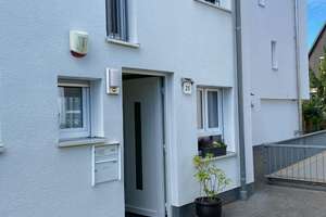 Haus im Haus – Exklusive Maisonette mit Garten/Terrasse  in begehrter Lage von Fellbach – Rommelshausener Str. 25, 70734 Fellbach – Vorschaubild 12