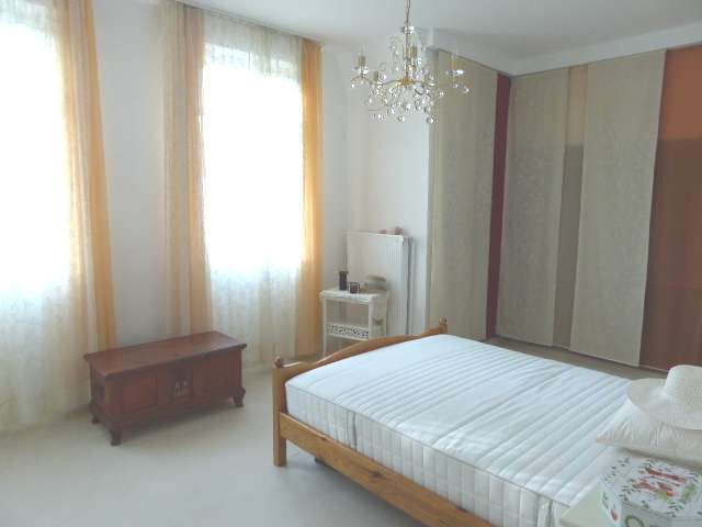 Schicke Wohnung in Top-Lage... V-E-R-M-I-E-T-E-T.. image 2