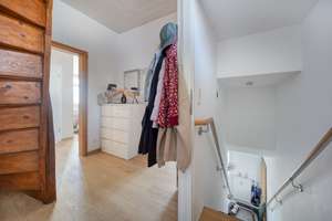 freistehendes Zweigenerationshaus mit Potenzial zum 3 Familienhaus mit ca. 263 qm – Die vollständige Adresse der Immobilie erhältst du vom Anbieter., 42653 Gräfrath, Solingen – Vorschaubild 8