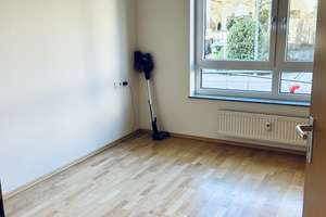 Lebendiger Wohnraum: 2,5-Zimmer-Wohnung in Ludwigsburg – Am Wasserfall 8, 71636 Pflugfelden, Ludwigsburg – Vorschaubild 3