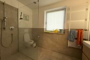 Exklusives Reihenmittelhaus in traumhafter Lage in Parsdorf! – Die vollständige Adresse der Immobilie erhältst du vom Anbieter., 85599 Vaterstetten – Vorschaubild 10