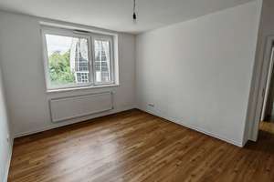 Frisch modernisiert! Ruhige & günstige 3-ZKB mit Balkon am Waldrand in Oberursel-Nord – Die vollständige Adresse der Immobilie erhältst du vom Anbieter., 61440 Oberursel (Taunus) – Vorschaubild 4