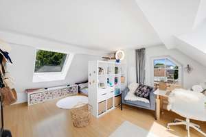 Design-Maisonette (Alleinige Etage) | KfW-A+, Galerie, Kamin | nahe S-Bahn Untermenzing – Manzostr. 15, 80997 Allach, München – Vorschaubild 10