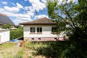 Gemütlicher kleiner Bungalow oder Neugestaltung in Münster-Sarmsheim – Die vollständige Adresse der Immobilie erhältst du vom Anbieter., 55424 Münster-Sarmsheim – Vorschaubild 1