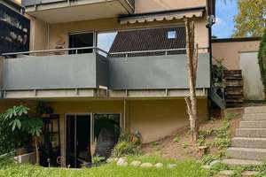 Doppelhaushälfte in Stuttgart-Stammheim: 145 m² Wohnfläche, Kamin, Garten & Garage