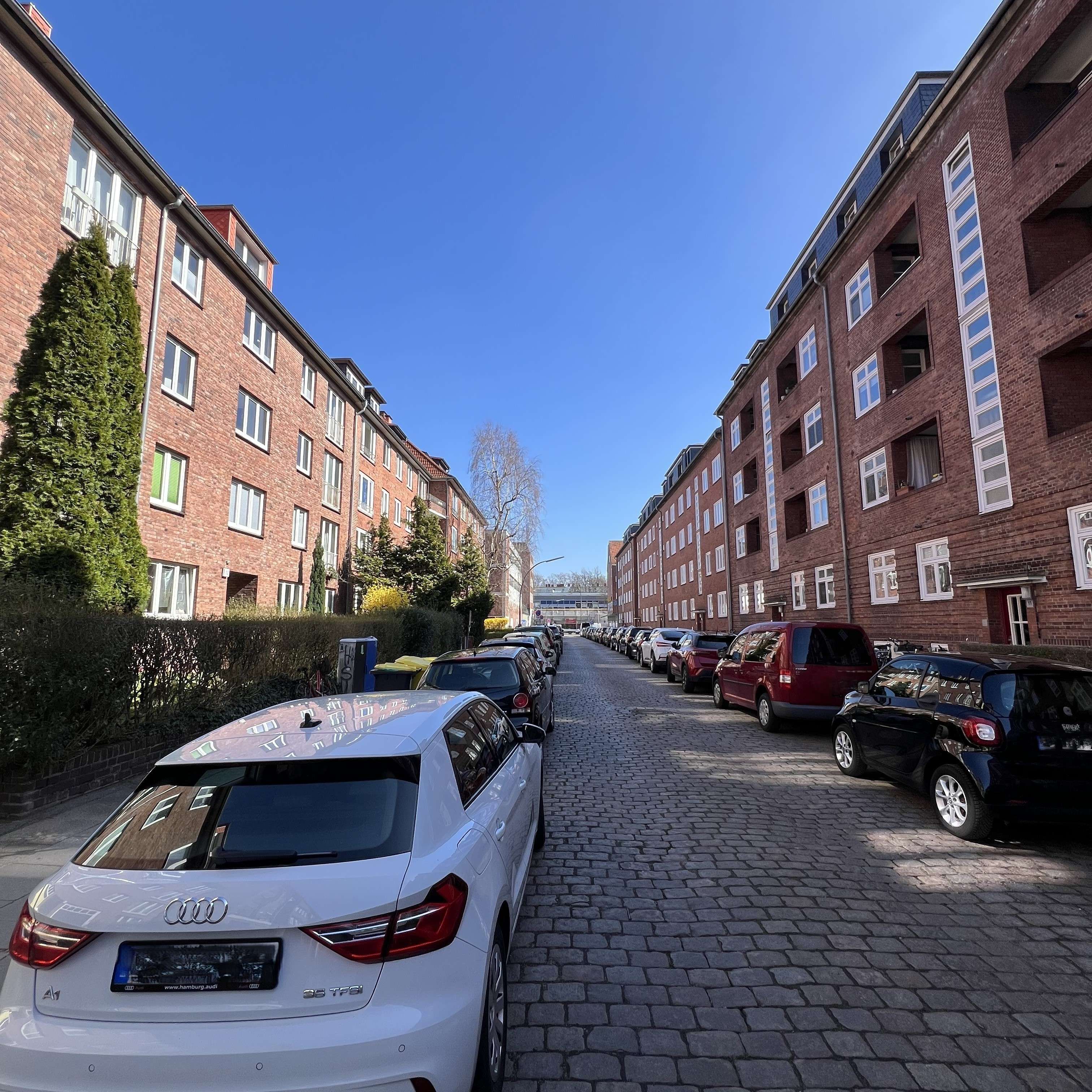 Kapitalanlage: Vermietete 2-Zimmer-Wohnung in Barmbek mit Sanierungsbedarf, Hamburg – Bild 3