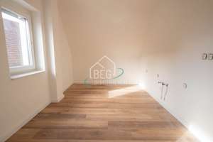 Wohnhaus mit Garage und zwei separaten Wohnungen in guter Lage – Die vollständige Adresse der Immobilie erhältst du vom Anbieter., 74405 Gaildorf – Vorschaubild 8
