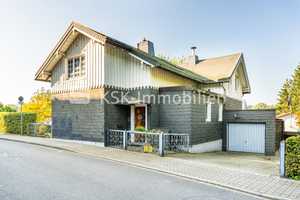 Interessantes und modernisiertes Fachwerkhaus mit Garten,Garage in Zentrumsnähe von Hückeswagen! – Oberbergischer Kreis – Vorschaubild 1