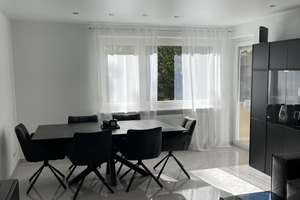Schöne 3-Zimmer-Wohnung mit Balkon, Einbauküche und Stellplatz – Freiwaldaustraße 22, 73230 Kirchheim unter Teck – Vorschaubild 3