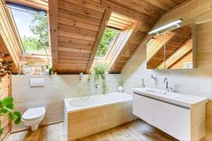 6-Zimmer-Wohntraum im Grünen - Holz-Blockhaus mit Sauna in Ohlstedt! – Die vollständige Adresse der Immobilie erhältst du vom Anbieter., 22397 Wohldorf-Ohlstedt, Hamburg – Vorschaubild 12