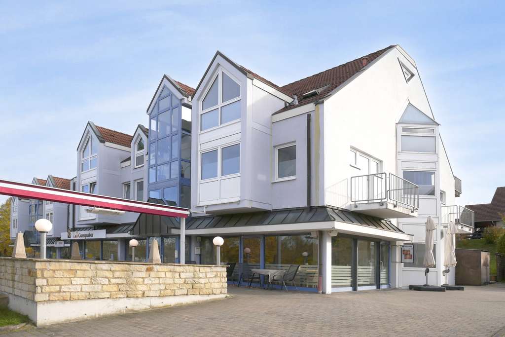 Immobilie in Kaufungen - Oberkaufungen/Bestlage Großzügige Etage mit Balkon und Fahrstuhl zur individuellen Nutzung - Bild 0