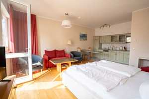 Ferienwohnung in Warnemünde, mit Blick auf die Achterreg im Haus Möwenblick – Rostock – Vorschaubild 4