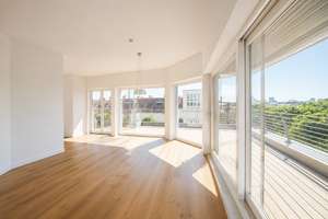 Winskiez: 114 qm DG-Whg mit Aufzug Balkon EBK u. spektakulärem Ausblick – Winsstraße 72, 10405 Prenzlauer Berg, Berlin – Vorschaubild 1