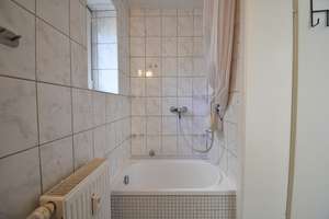 Renovierte Übergabe! 2-Zimmer-Altbau-Whg mit Balkon – Steubenstraße 2, 40599 Reisholz, Düsseldorf – Vorschaubild 4