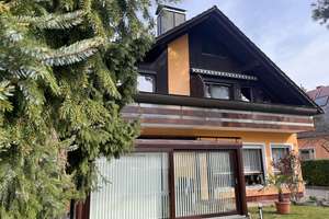 Mehrfamilienhaus - ruhige Siedlungslage - MVV