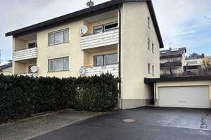 Würzburg: Mehrfamilienhaus mit Potential – Die vollständige Adresse der Immobilie erhältst du vom Anbieter., 97080 Dürrbachtal, Würzburg – Vorschaubild 2