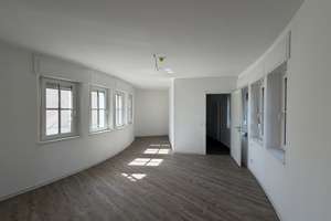 Aus Alt wird Neu: Modernes Wohnen im historischen Verwaltungsgebäude 2,5 Zimmerwohnung Wohnung 3 – Krefelder Straße 83, 47226 Hochemmerich, Duisburg – Vorschaubild 7