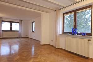 Willkommen zum Haus der vielen Möglichkeiten! Perfekt als Kapitalanlage. – Die vollständige Adresse der Immobilie erhältst du vom Anbieter., 78667 Villingendorf – Vorschaubild 4