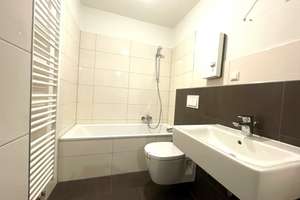 *Modernisierte Balkonwohnung mit Wannenbad*gedämmtes Haus* – Bandstr. 128, 45359 Bedingrade, Essen – Vorschaubild 2