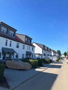 Maisonettewohnungen im Reihenhausstil mit kleinem Garten+Süd-Terrasse