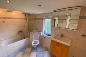 Erschwingliche 5-Raum-Wohnung zur Miete in Siegen – Die vollständige Adresse der Immobilie erhältst du vom Anbieter., 57080 Niederschelden, Siegen – Vorschaubild 4