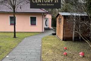 Charmanter Bungalow in Berlin-Karolinenhof – stilvoll, barrierefrei und naturnah – Berlin – Vorschaubild 1