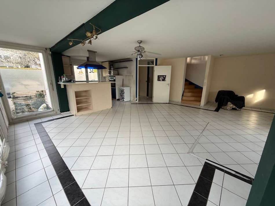 Wohnen/Essen mit Küche