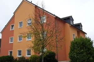 Neuwertige, sehr helle 5 Zimmer Wohnung mit schönem Fernblick