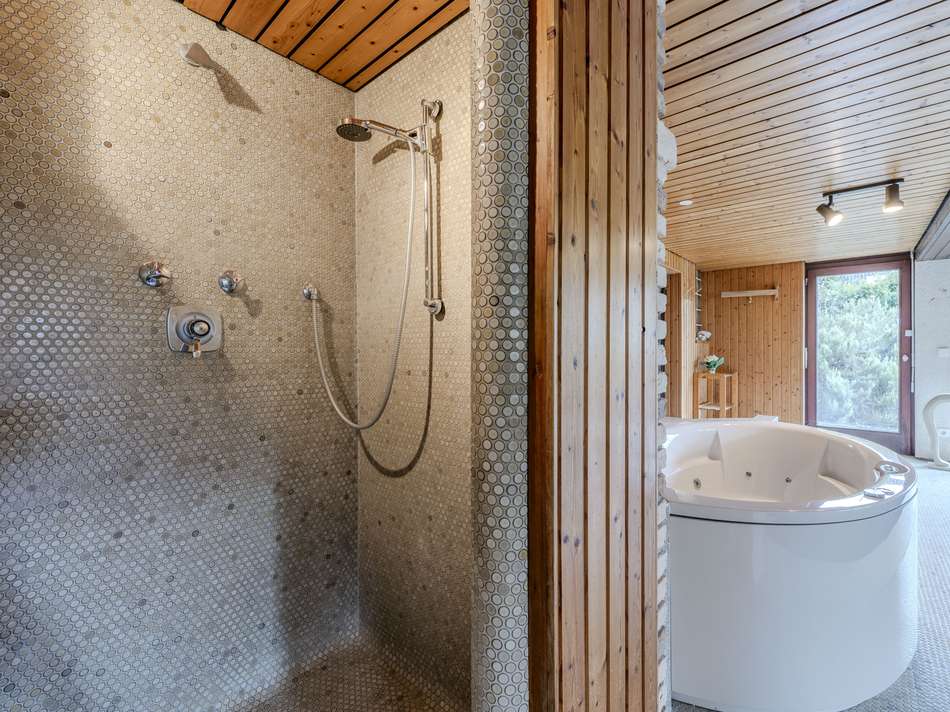 570d8762-e75b-4f55-a7da-38f388