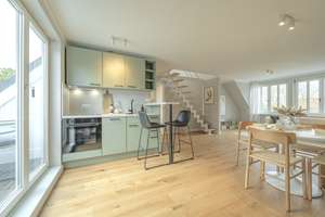 Ohne Makler: Lichtdurchflutete Maisonette- Endetage mit Galerieebene und Loggia – Die vollständige Adresse der Immobilie erhältst du vom Anbieter., 22335 Fuhlsbüttel, Hamburg – Vorschaubild 4