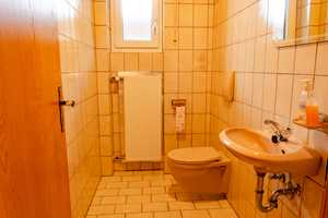 Charmante Doppelhaushälfte mit Garten und Carport in ruhiger Lage von Schnaittenbach – Amberg-Sulzbach (Kreis) – Vorschaubild 21