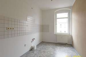 Lichterfüllte Wohnung mit Balkon und Stellplatz! – Die vollständige Adresse der Immobilie erhältst du vom Anbieter., 9131 Ebersdorf, Chemnitz – Vorschaubild 3
