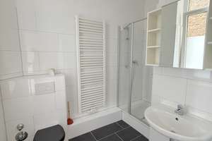 "unkompliziert und einfach" - 2-Zimmer-Altbau-Wohnung in Wiesbaden zu vermieten! – Die vollständige Adresse der Immobilie erhältst du vom Anbieter., 65185 Mitte, Wiesbaden – Vorschaubild 5