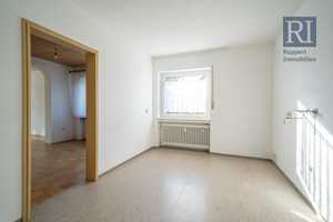 Zweifamilienhaus mit schönem Garten in Estenfeld – Konrad-Adenauer-Straße 14, 97230 Würzburg (Kreis) – Vorschaubild 6