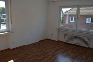 Viel Platz in Hochemmerich: ruhige 5-Zimmer-Wohnung mit Balkon und 2 Bäder – Die vollständige Adresse der Immobilie erhältst du vom Anbieter., 47226 Hochemmerich, Duisburg – Vorschaubild 4