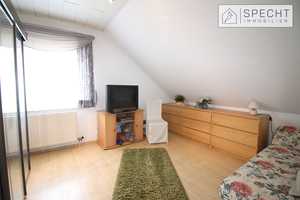ATTRAKTIVE DOPPELHAUSHÄLFTE MIT TOLLER AUSSTATTUNG! Bj. 1993, 352 m² GS, Solarthermie und Garage – Wetteraukreis – Vorschaubild 9