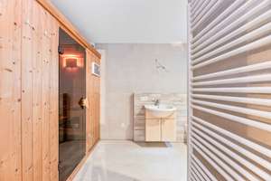 Vielseitig wohnen: modernisierter Bungalow mit Sauna, Kamin, Terrasse &amp; Einlieger-/Gewerbeoption – Die vollständige Adresse der Immobilie erhältst du vom Anbieter., 71111 Waldenbuch – Vorschaubild 16