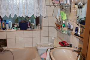 3 Fam.Haus mit Doppelgarage, Photovoltaik und großen Garten – Die vollständige Adresse der Immobilie erhältst du vom Anbieter., 90587 Veitsbronn – Vorschaubild 13