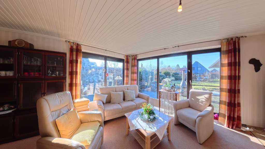 Immobilie in Brietlingen - Großes Einfamilienhaus (220 m²) in Brietlingen- Ideal für Familien - Bild 2