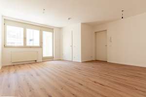 Charmante Wohnung mitten im Herzen von Leipzig | Erstbezug nach Sanierung | Balkon