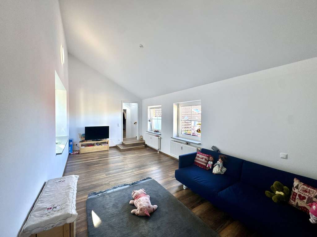 Immobilie in Penzberg - Wohnen mitten in Penzberg – Stilvolle 4-Zimmer-Wohnung mit Balkon - Bild 4