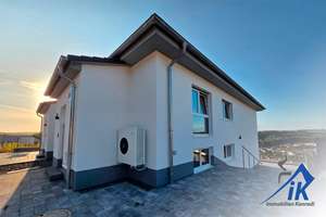 IK |Thaleischweiler: Attraktive DHH in ruhiger Lage mit herrlichem Ausblick auf Thaleischweiler – Die vollständige Adresse der Immobilie erhältst du vom Anbieter., 66987 Thaleischweiler-Fröschen – Vorschaubild 2