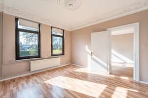 !! Nur noch Warteliste !! Charmante Villa in gepflegtem Zustand in zentraler Lage von Stapelfeld! – Die vollständige Adresse der Immobilie erhältst du vom Anbieter., 22145 Stapelfeld – Vorschaubild 8