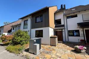 Großes, charmantes RMH mit Garten und Terrasse in Kirchheim b. München sucht neue Familie!
