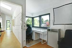 VERKAUF: Traumhaus in ruhiger Lage – Pool, Sauna & Whirlpool inklusive! – Die vollständige Adresse der Immobilie erhältst du vom Anbieter., 82205 Gilching – Vorschaubild 46