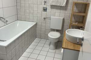 73 m2 Wohnfläche plus 25 m2 Dachterrasse , Gepflegte 2,5-Zimmer-Wohnung in Köln-Holweide – Piccoloministraße 504, 51067 Holweide, Köln – Vorschaubild 22