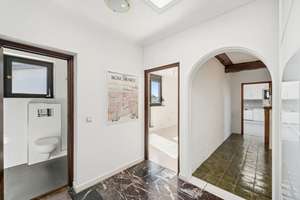 Wohnen mit Aussicht: Großzügige Dachterrasse, Kamin, Lift und Einzelstellplatz in der Tiefgarage – Potsdamer Straße 11, 80802 Münchner Freiheit, München – Vorschaubild 13