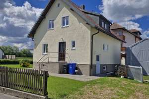 Einfamilienhaus zu vermieten – Erstbezug nach Sanierung – Jahnstraße 10, 84066 Mallersdorf-Pfaffenberg – Vorschaubild 2