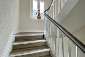 *ab 01.08.*  3-Zimmer-Dachgeschoßwohnung mit bodentiefen Sprossenfenstern und Balkon – Fröbelstr. 94, 47053 Hochfeld, Duisburg – Vorschaubild 18